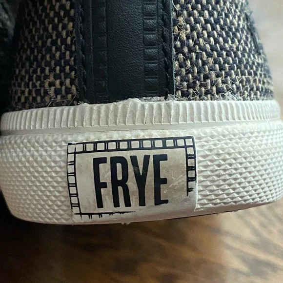 Frye Gia Ship- on woman shoes size 7M - Picture 8 of 10